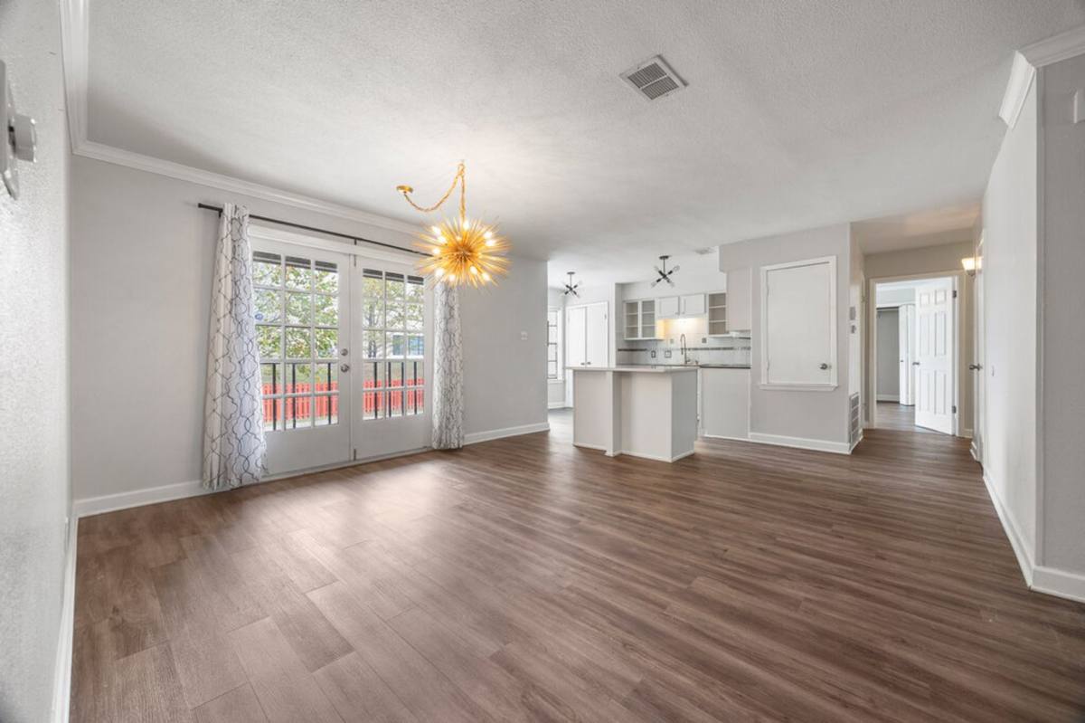 Townhouse for rent at 7711 Callaghan Rd, San Antonio, TX 78229