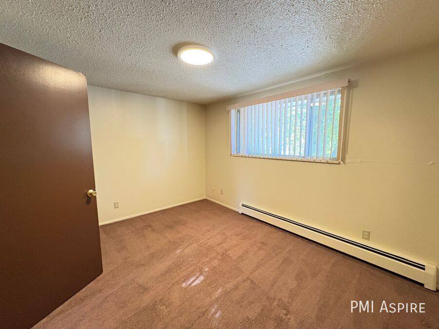 Apartment for rent at 1050 17th Ave #11, Longmont, CO 80501