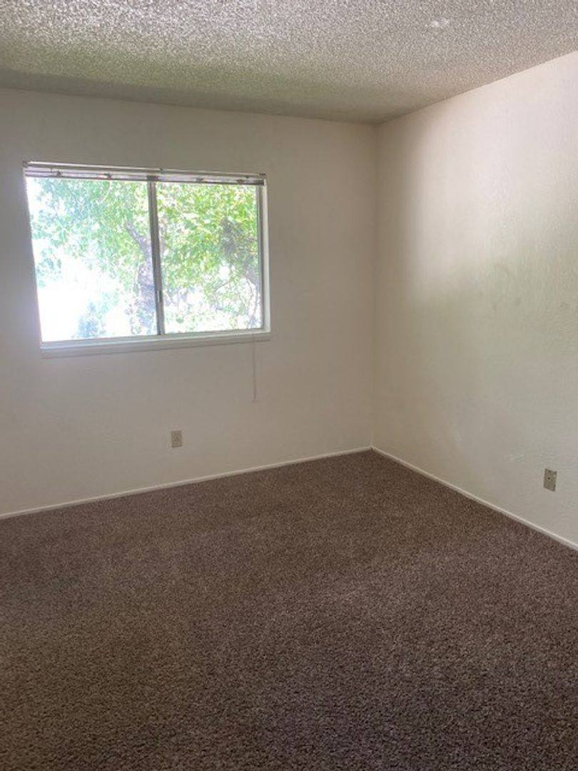 Apartment for rent at 2766 Oak St 1-4, Anderson, CA 96007