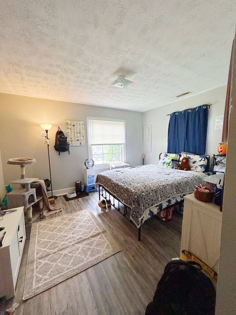House for rent at 609 Addison Ave, Lexington, KY 40504