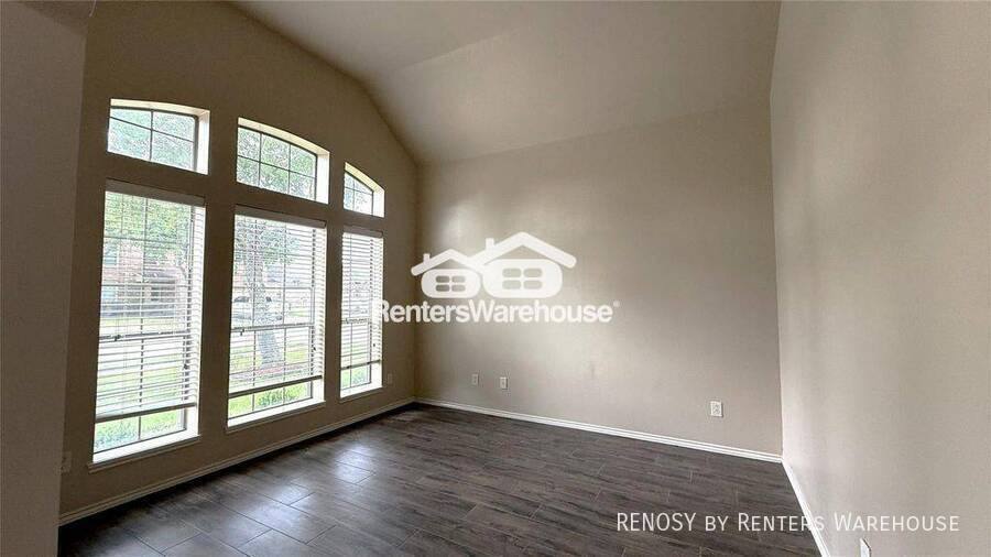 House for rent at 13615 Evening Wind Dr, Pearland, TX 77584