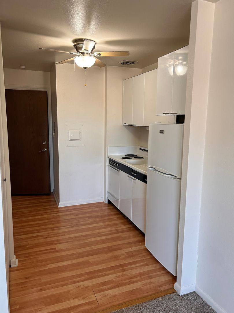Apartment for rent at 5947 7th Ave, Kenosha, WI 53140