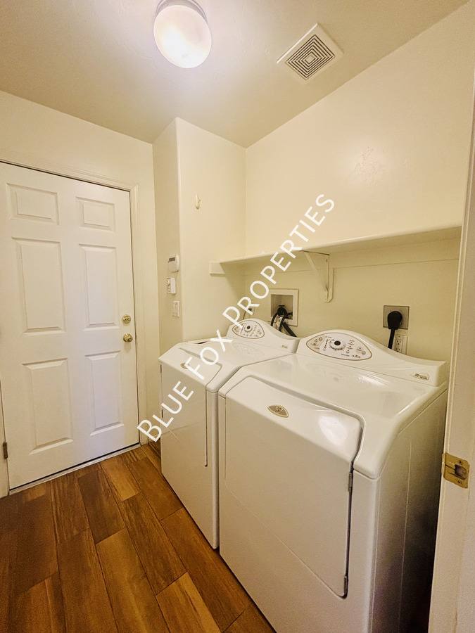 House for rent at 10451 N Calle Verano Seco, Tucson, AZ 85737