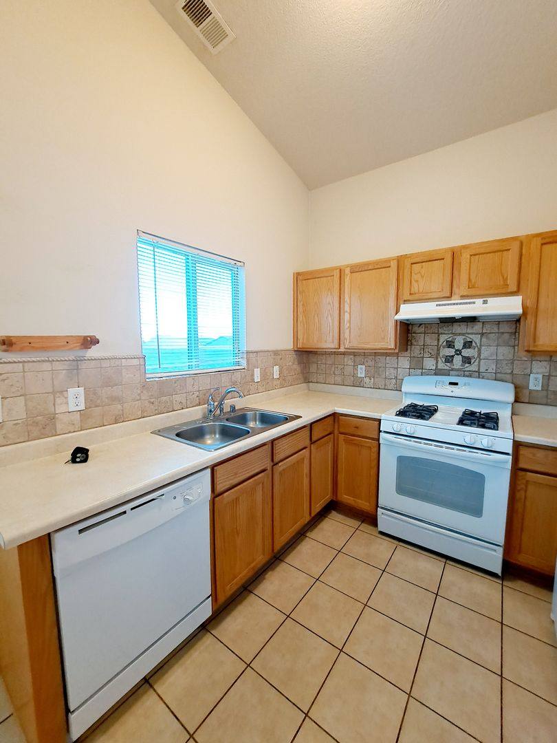 House for rent at 930 Desert Senna Ave SW, Los Lunas, NM 87031