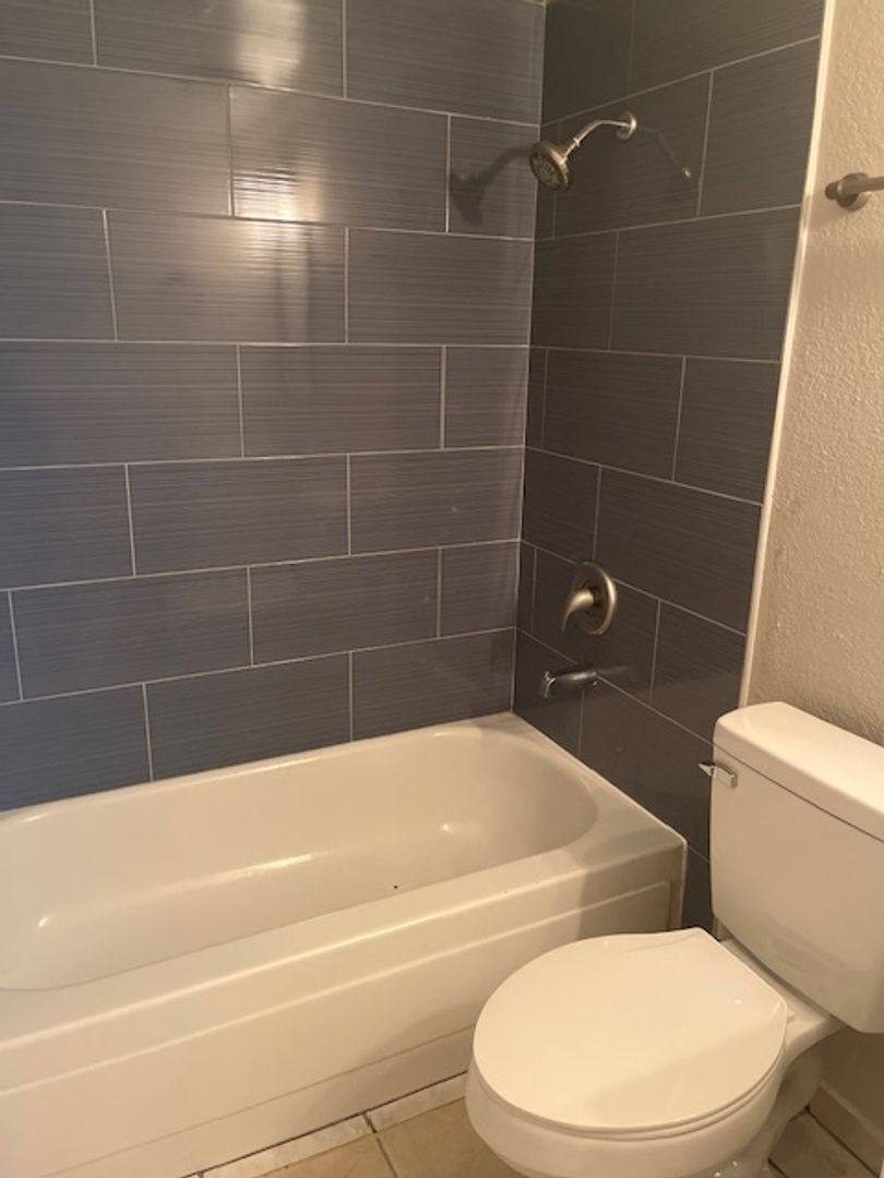 Apartment for rent at 4344 N Vornsand Dr, Las Vegas, NV 89115