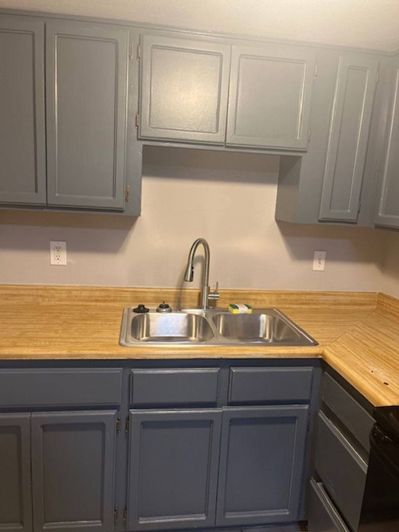 Apartment for rent at 4344 N Vornsand Dr, Las Vegas, NV 89115