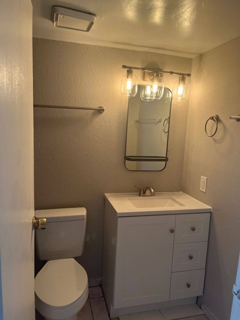 Apartment for rent at 4344 N Vornsand Dr, Las Vegas, NV 89115