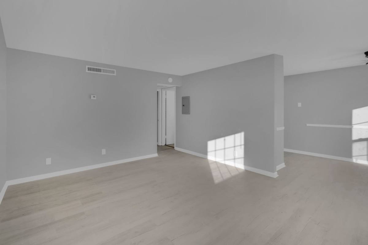 Apartment for rent at 3700 Chateau Lane, Louisville, KY 40219