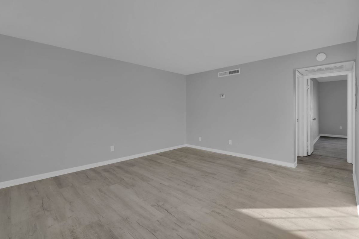 Apartment for rent at 3700 Chateau Lane, Louisville, KY 40219