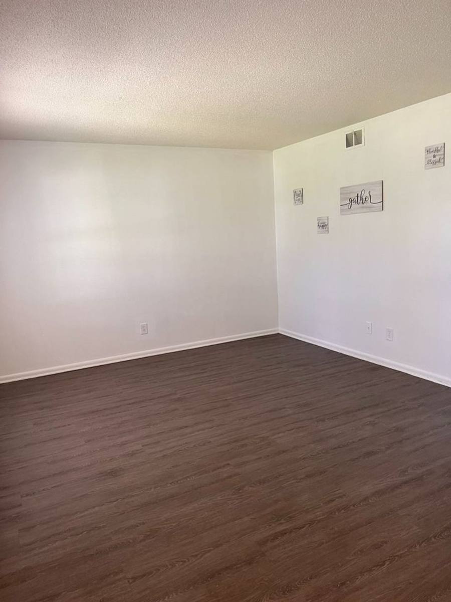Apartment for rent at 1731 High St, Des Moines, IA 50309