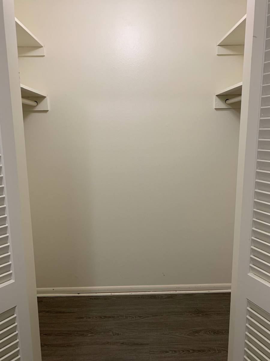 Apartment for rent at 1731 High St, Des Moines, IA 50309
