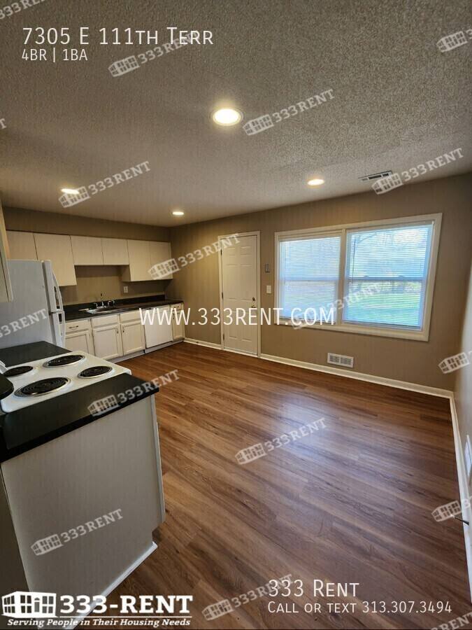 House for rent at 7305 E 111th Terrace, Kansas City, MO 64134