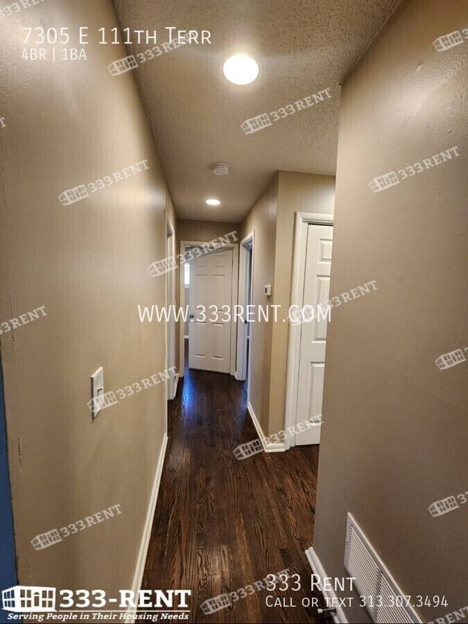 House for rent at 7305 E 111th Terrace, Kansas City, MO 64134