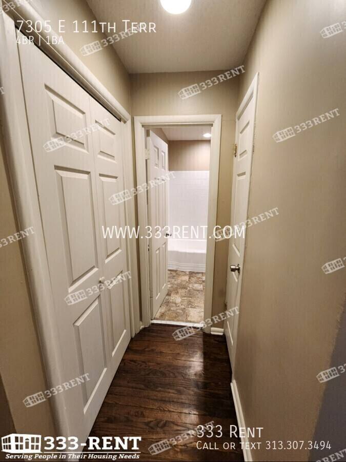 House for rent at 7305 E 111th Terrace, Kansas City, MO 64134