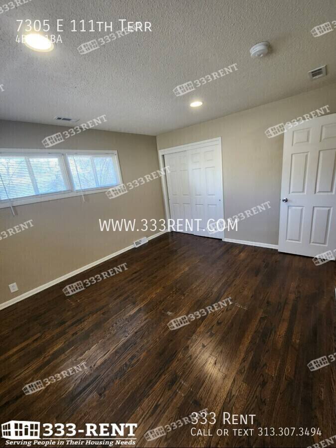 House for rent at 7305 E 111th Terrace, Kansas City, MO 64134