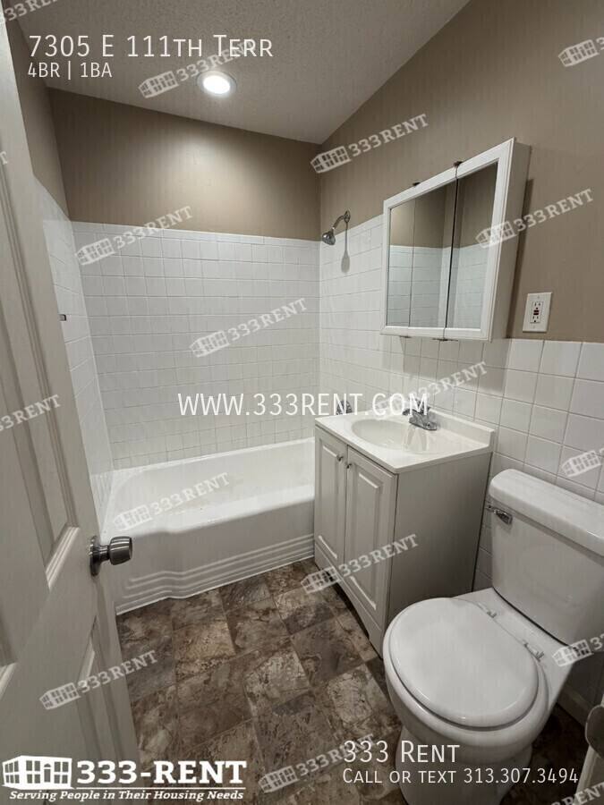 House for rent at 7305 E 111th Terrace, Kansas City, MO 64134