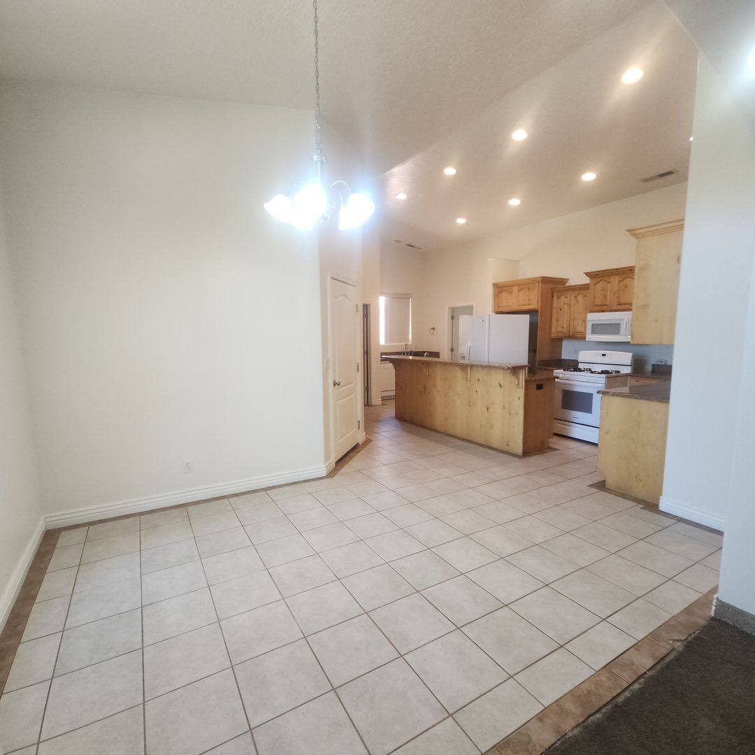 House for rent at 42 N Eastridge Dr, Saint George, UT 84790