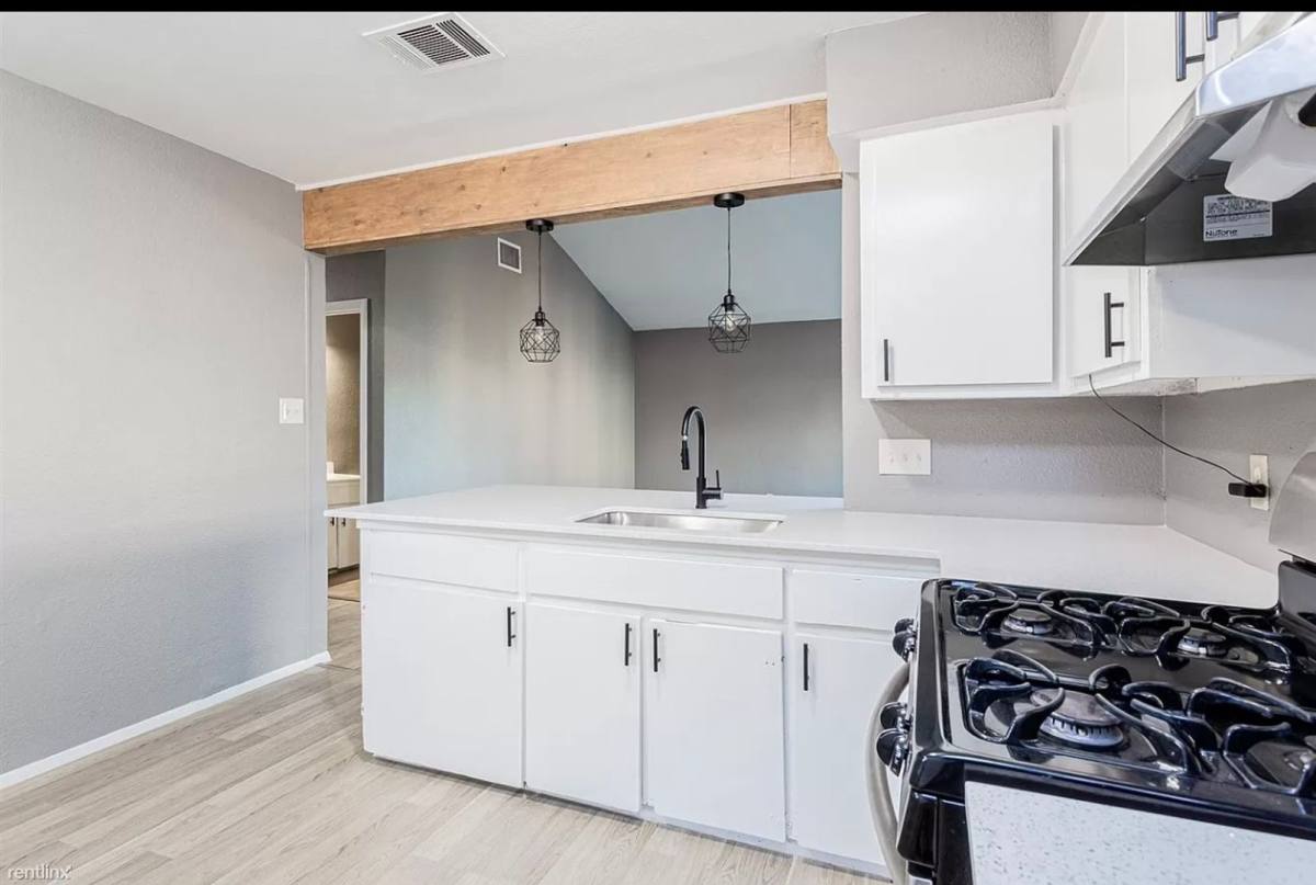 Apartment for rent at 4900 E Stassney Lane, Austin, TX 78744
