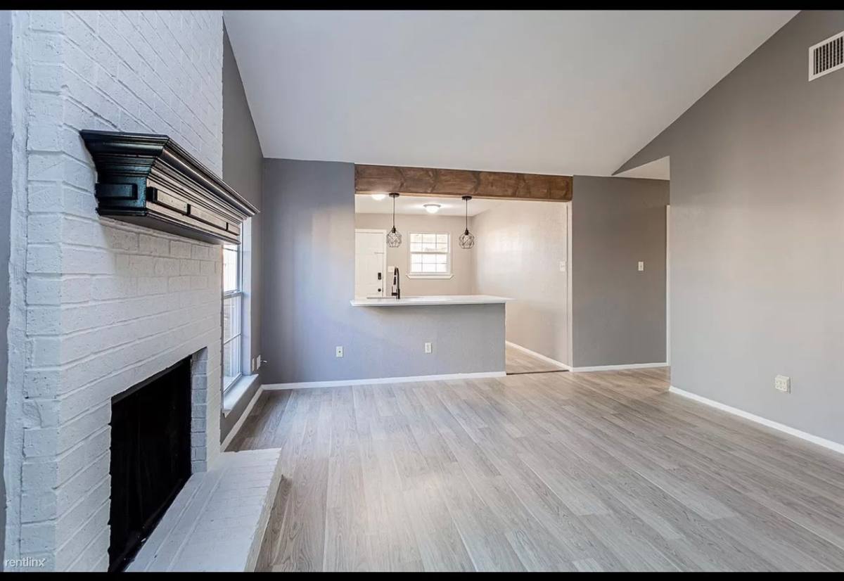 Apartment for rent at 4900 E Stassney Lane, Austin, TX 78744
