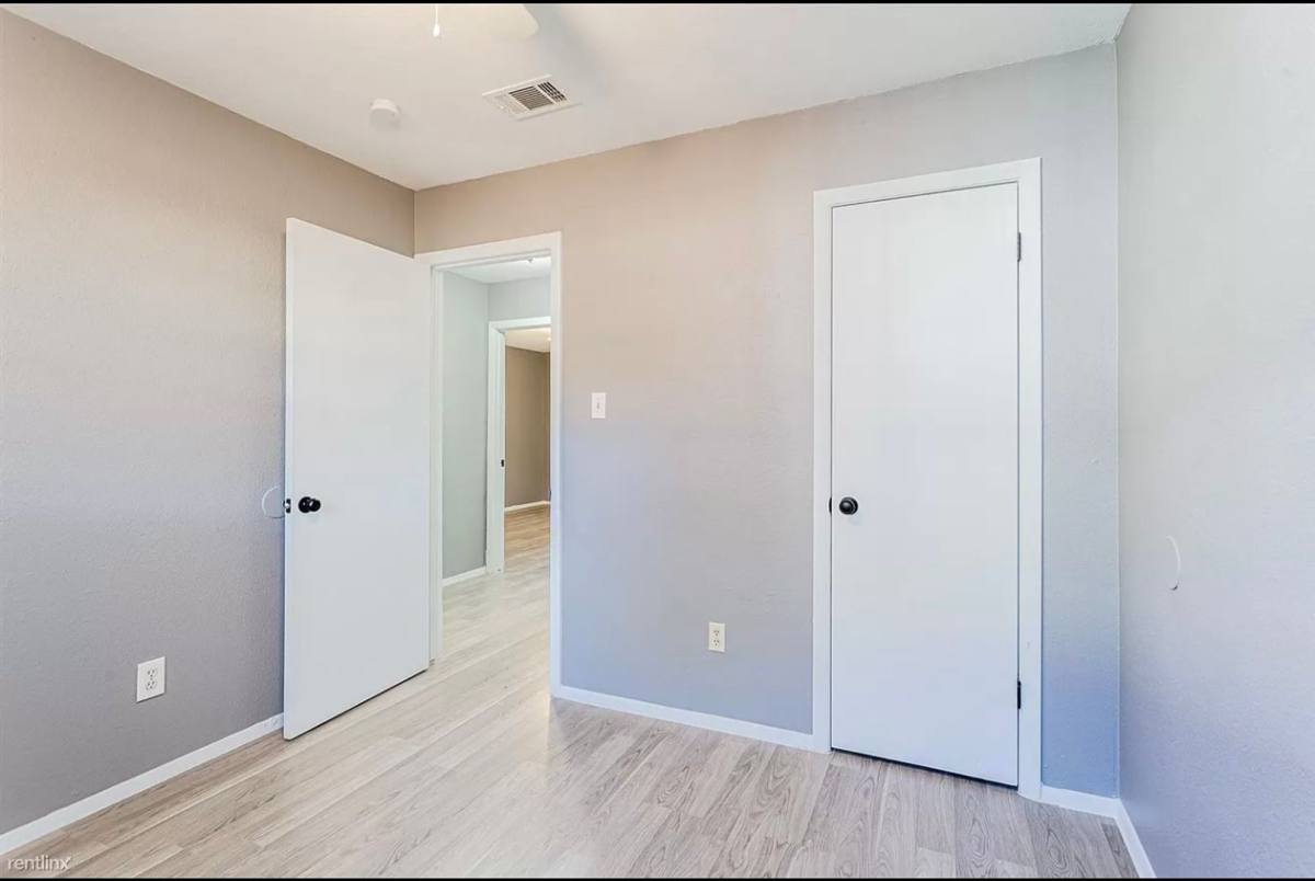 Apartment for rent at 4900 E Stassney Lane, Austin, TX 78744