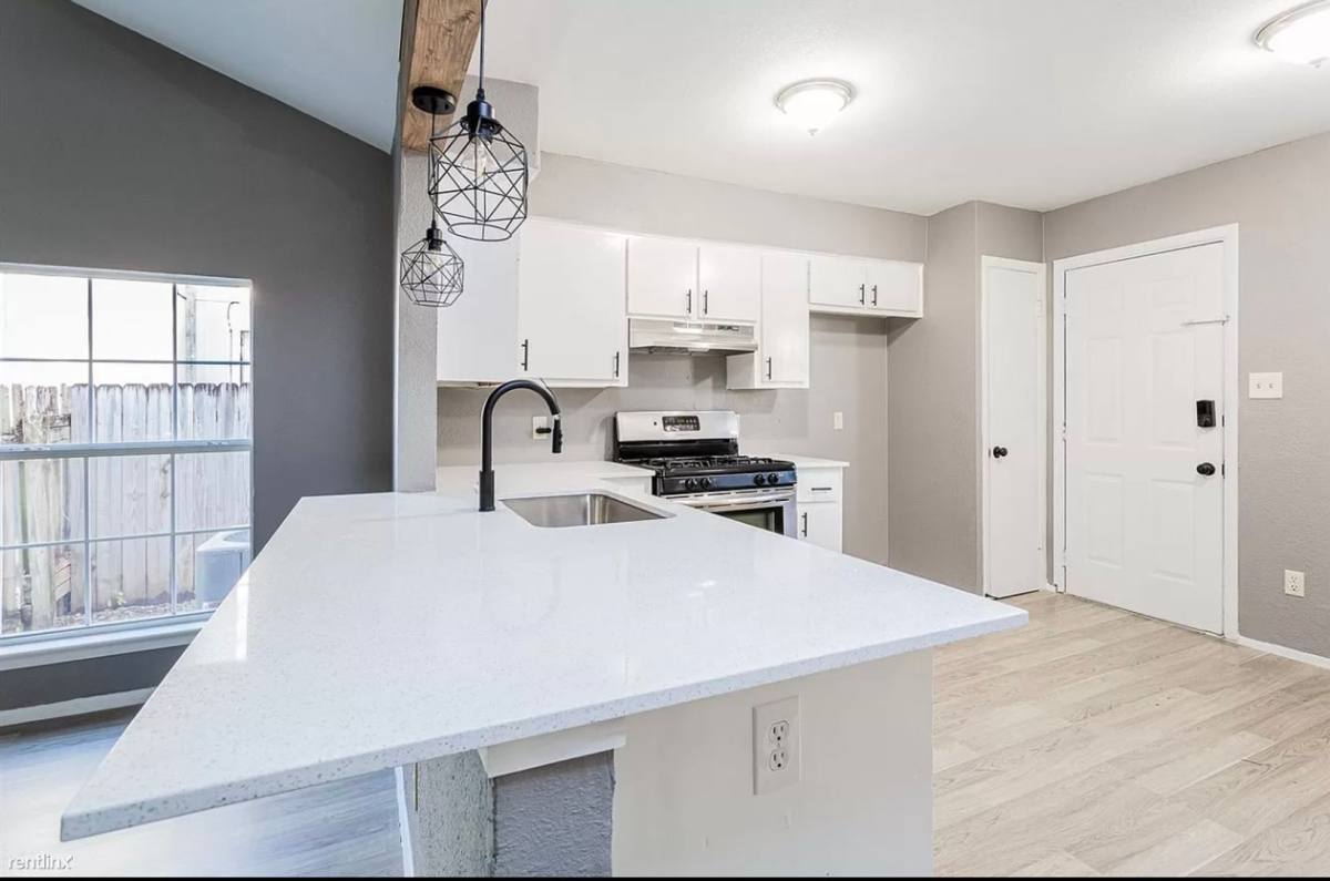Apartment for rent at 4900 E Stassney Lane, Austin, TX 78744