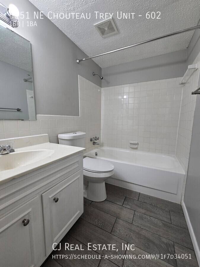 Apartment for rent at 5151 NE Chouteau Trafficway #602, Kansas City, MO 64119