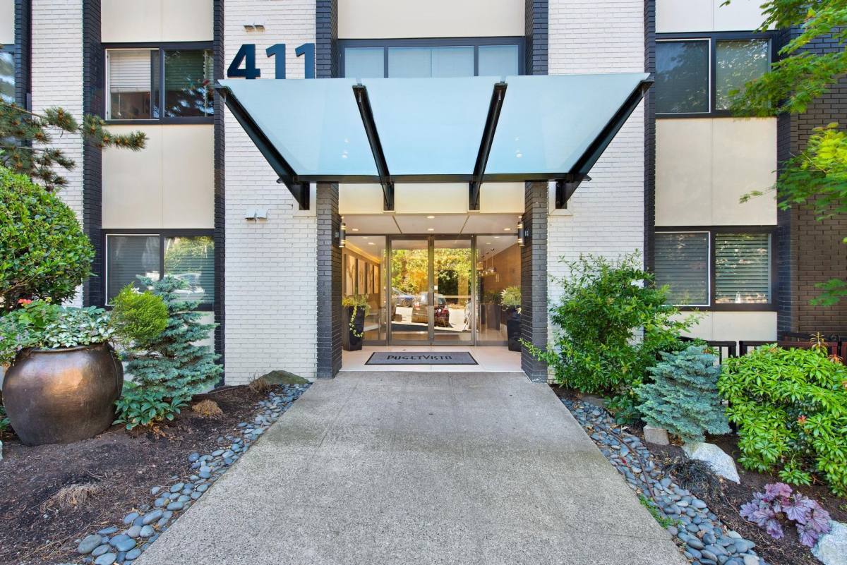 Apartment for rent at 411 W Republican St, Seattle, WA 98119