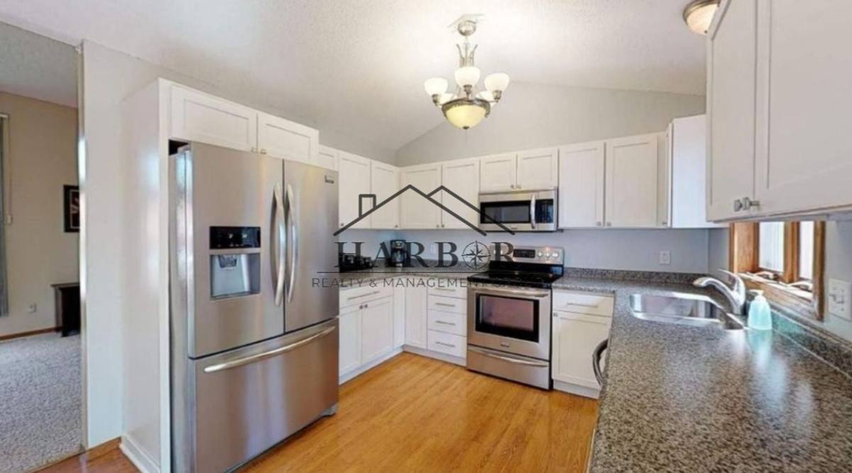 House for rent at 3814 10th Ave SW, Rochester, MN 55902