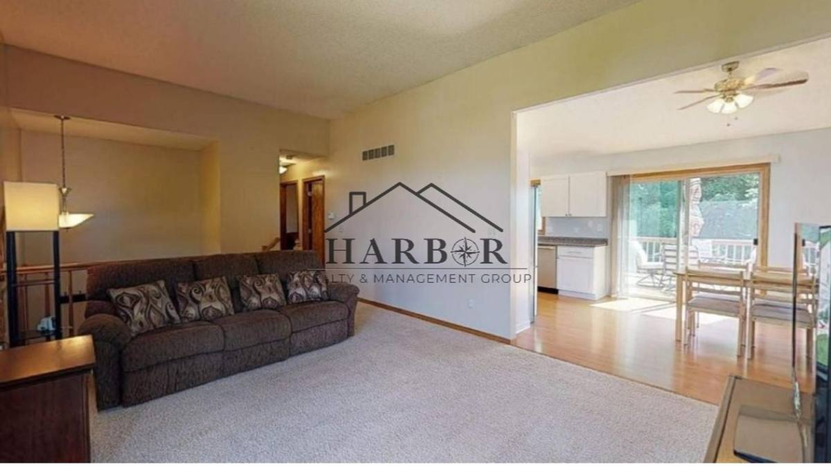 House for rent at 3814 10th Ave SW, Rochester, MN 55902