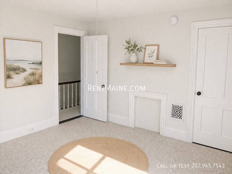Apartment for rent at 92 Fling St, Brewer, ME 04412