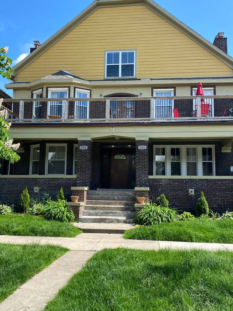 Apartment for rent at 524-526 E Kirby, Detroit, MI 48202