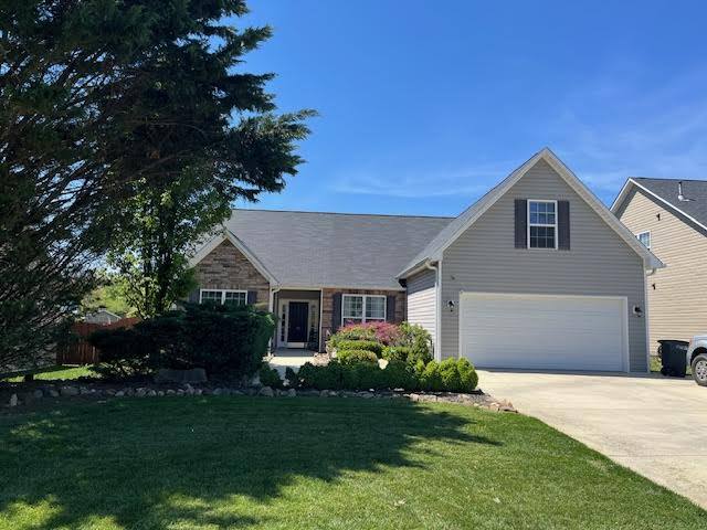 House for rent at 30 Yadkin Rd, Fletcher, NC 28732