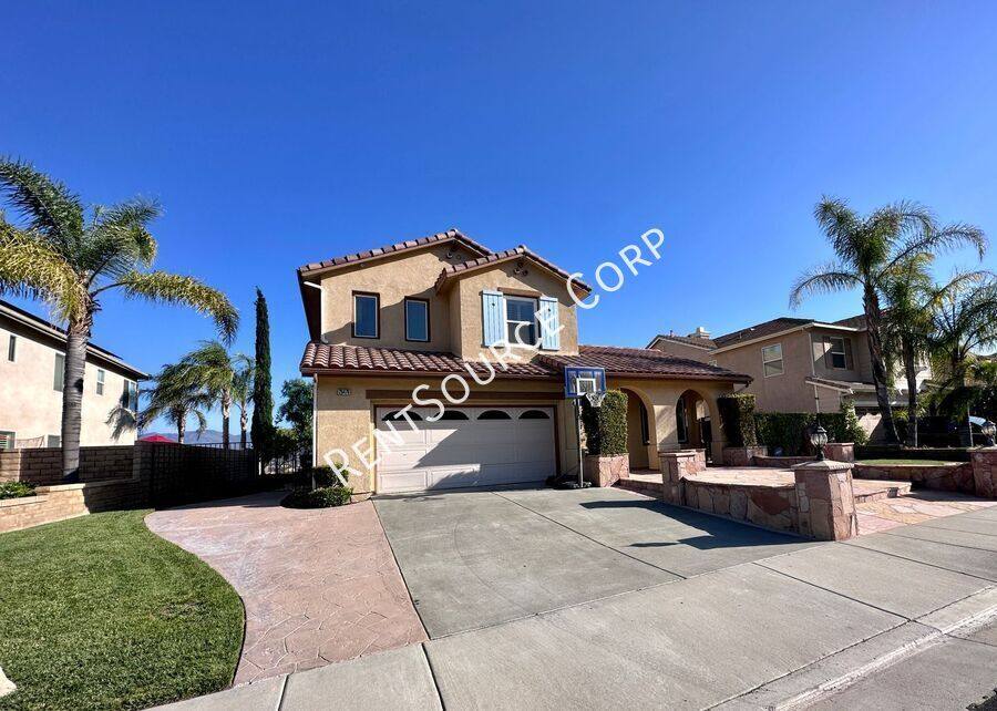 House for rent at 28479 Falcon Crest Dr, Canyon Country, CA 91351