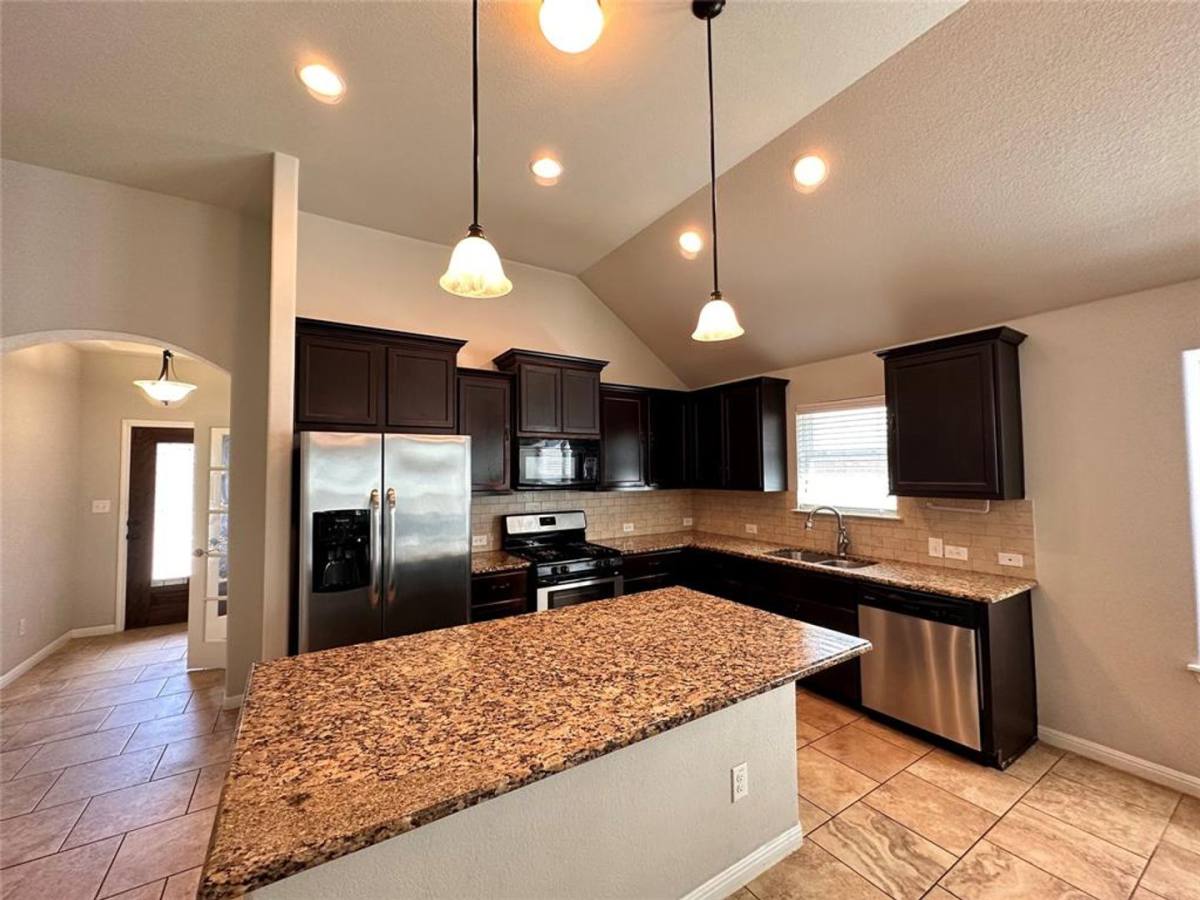 House for rent at 5612 Sabbia Dr, Round Rock, TX 78665