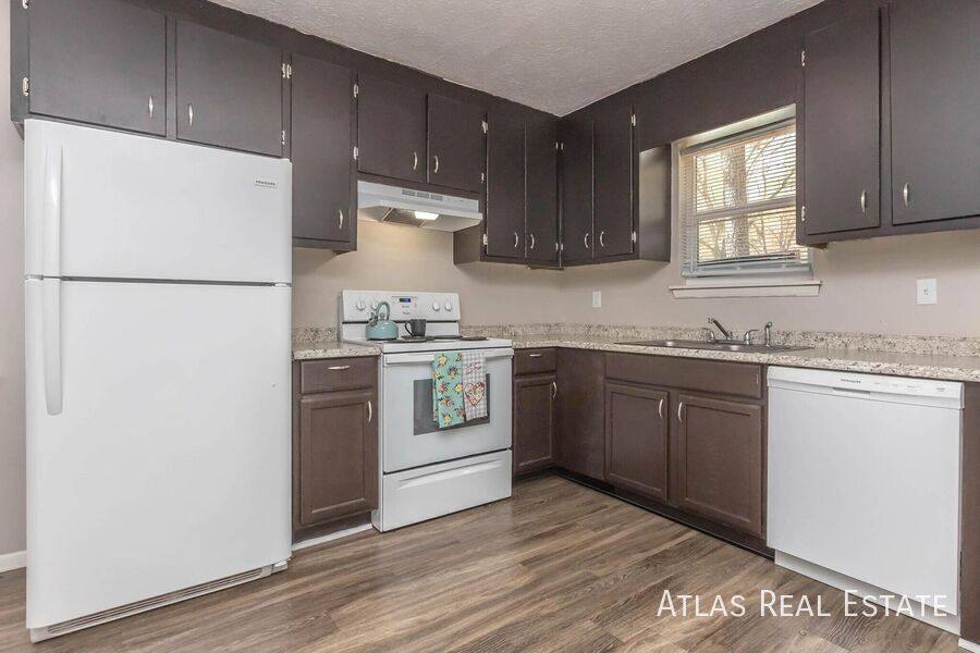 Apartment for rent at 122 Sir Matthew Rd, Athens, GA 30607