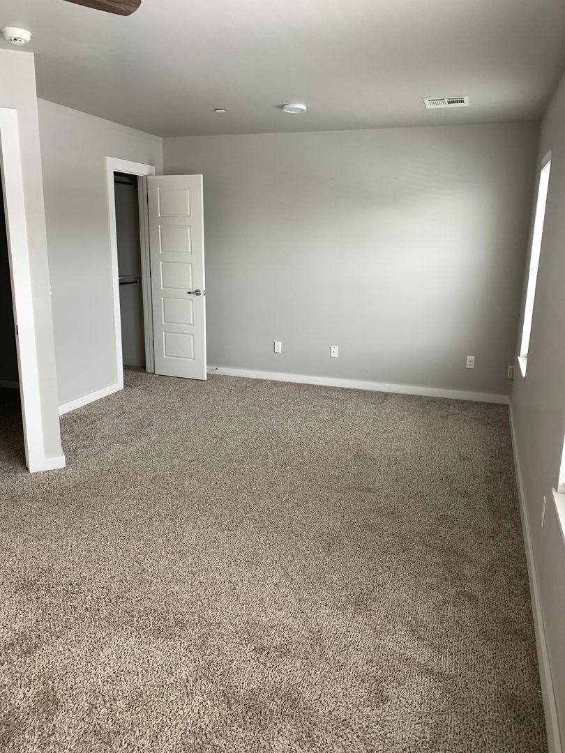 Townhouse for rent at 732 SW 14th St, Oklahoma City, OK 73160
