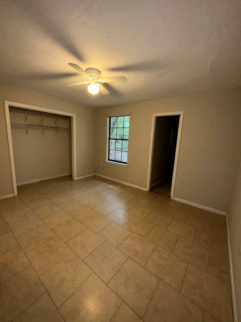 Townhouse for rent at 2320 Sylvan Court, Tallahassee, FL 32304
