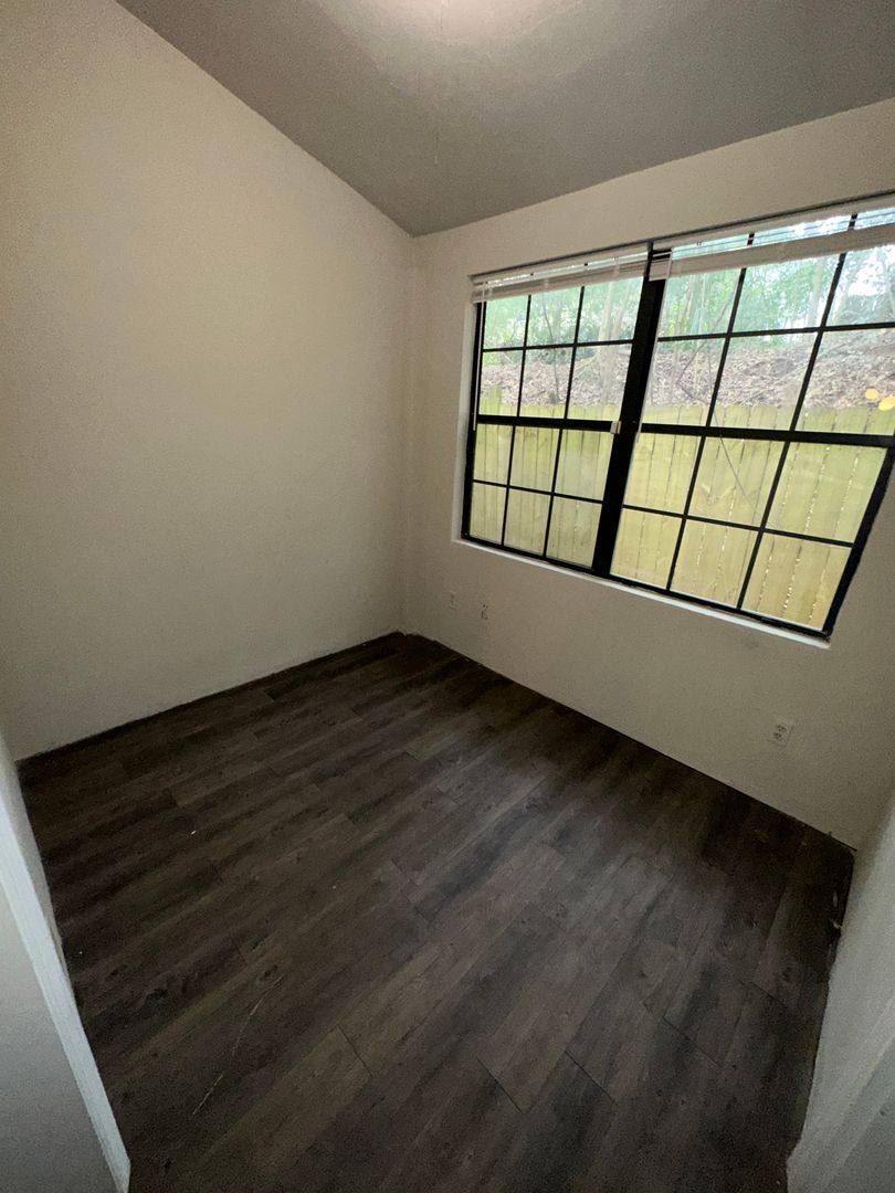 Townhouse for rent at 2320 Sylvan Court, Tallahassee, FL 32304