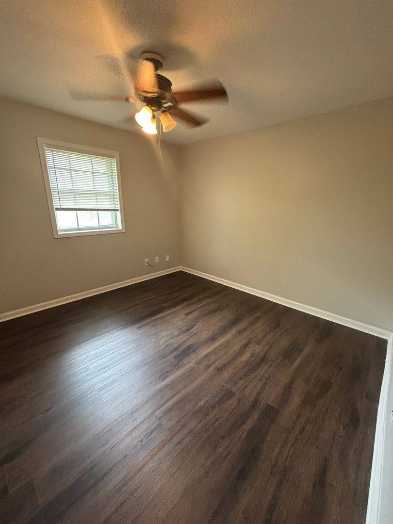 Apartment for rent at 215 Louisville St, Starkville, MS 39759