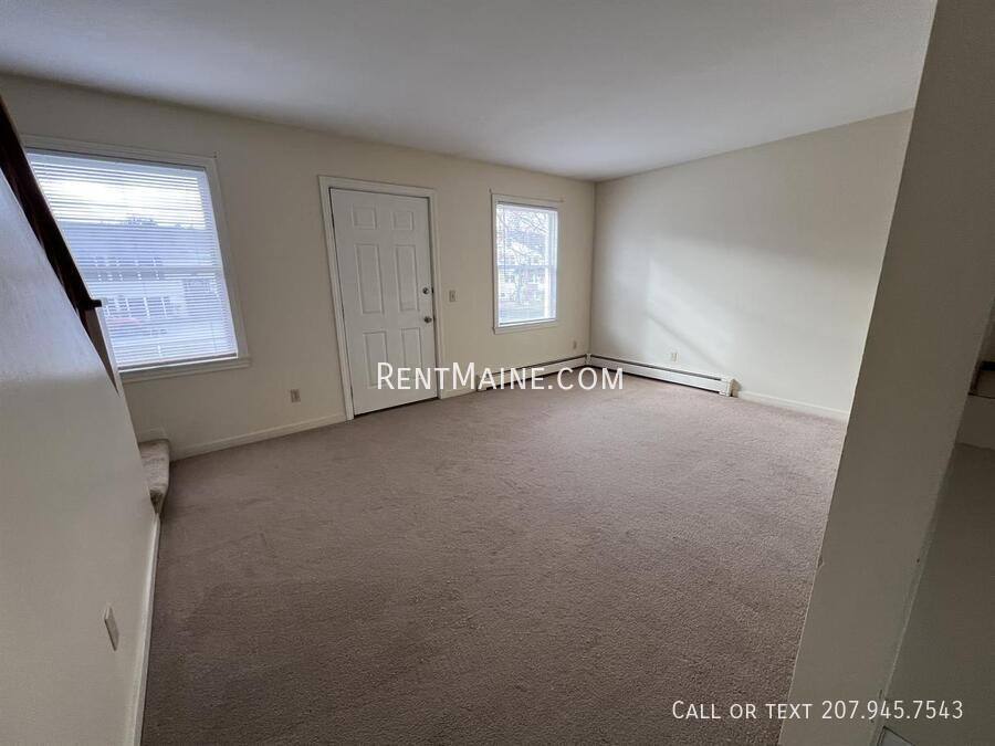 Apartment for rent at 71 Valley View Lane #B, Bangor, ME 04401