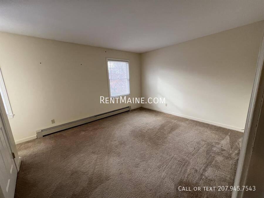 Apartment for rent at 71 Valley View Lane #B, Bangor, ME 04401