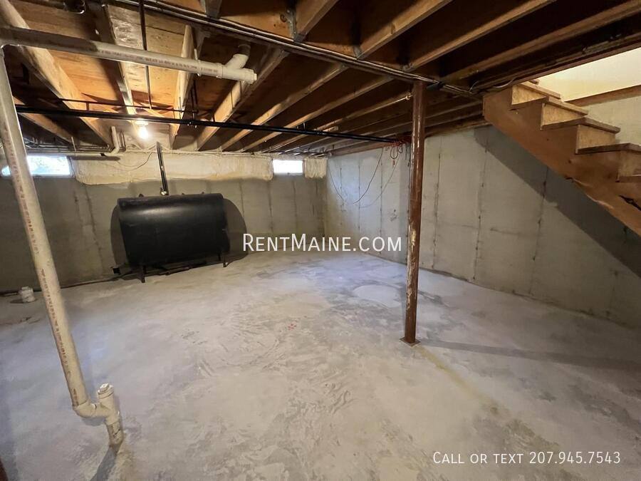 Apartment for rent at 71 Valley View Lane #B, Bangor, ME 04401