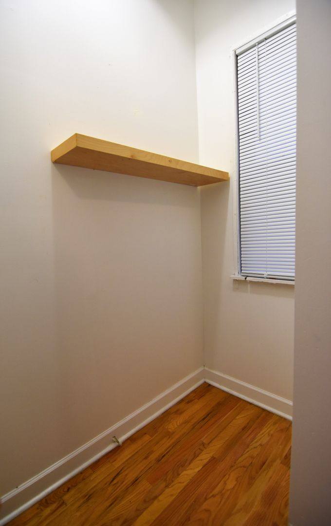 Apartment for rent at 732 W Grace 3803-3809 N Broadway, Chicago, IL 60613