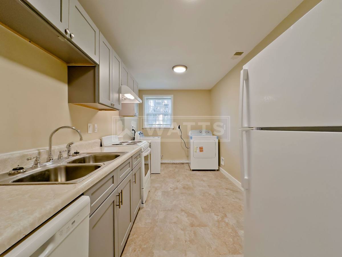 Apartment for rent at 1022 28th Place S, Birmingham, AL 35205