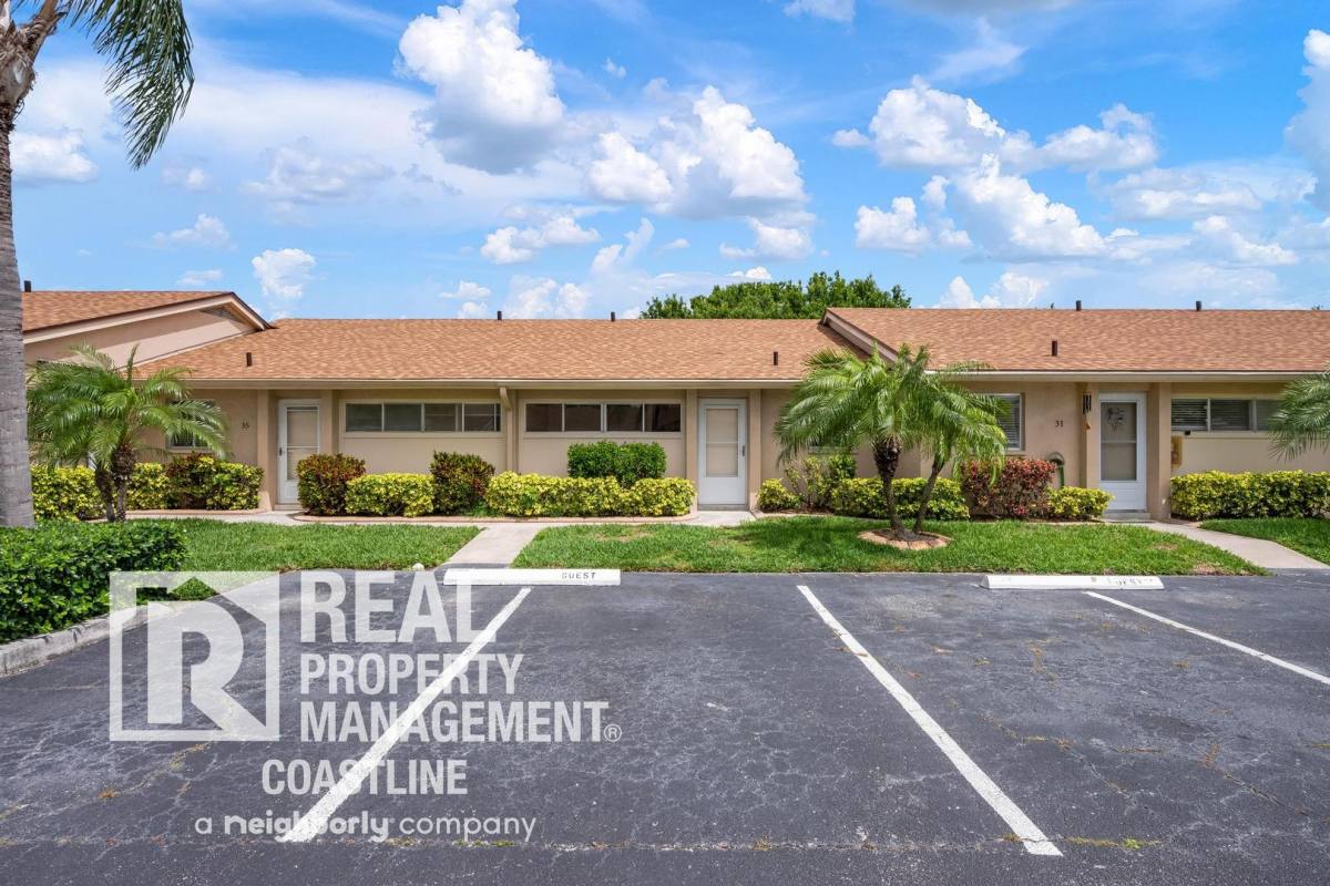 Condo for rent at 2779 Woodgate Lane #33, Sarasota, FL 34231