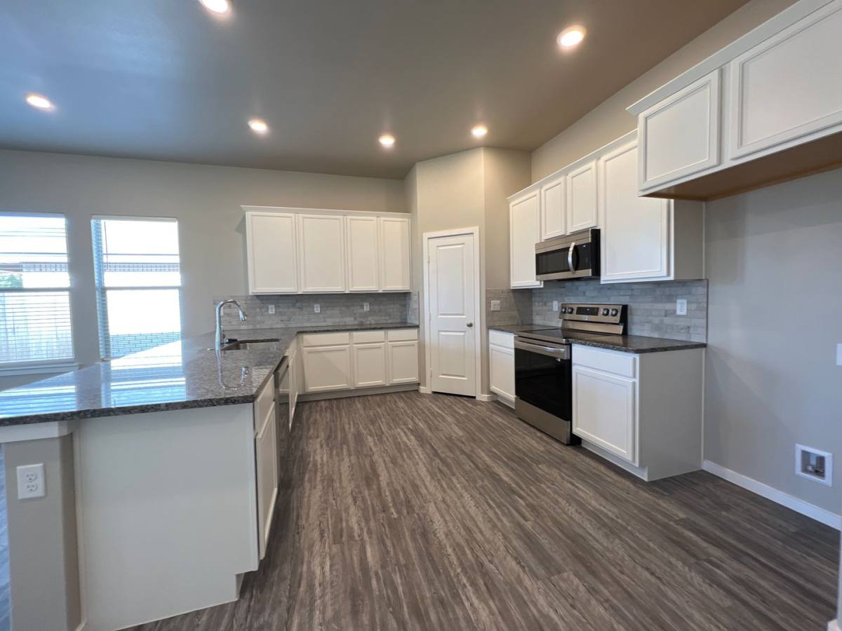 House for rent at 1910 S Cr, Midland, TX 79706