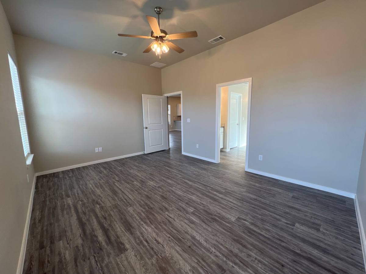 House for rent at 1910 S Cr, Midland, TX 79706