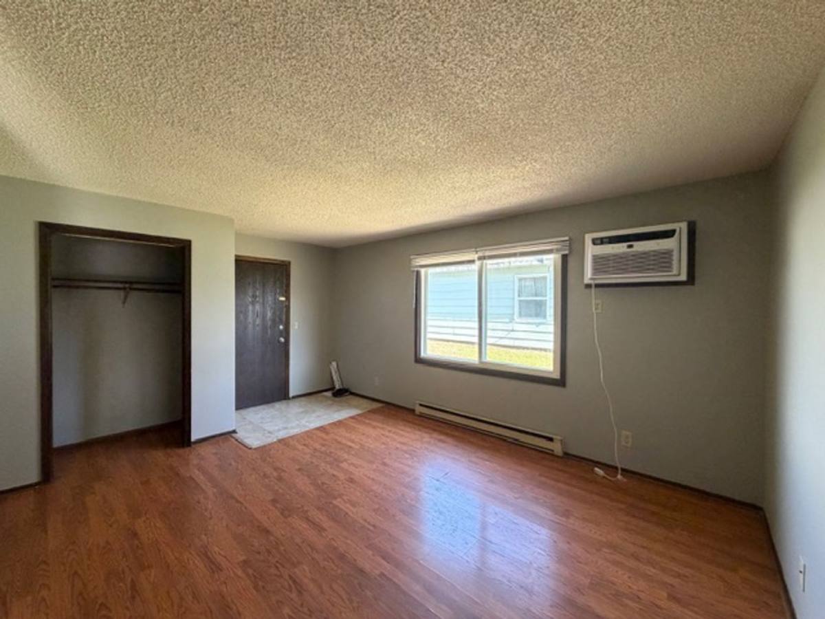 Apartment for rent at 1132 Imperial Circle, Eau Claire, WI 54701