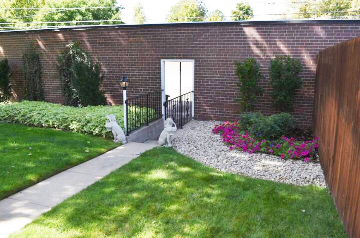 Apartment for rent at 805 S Ogden St, Denver, CO 80209