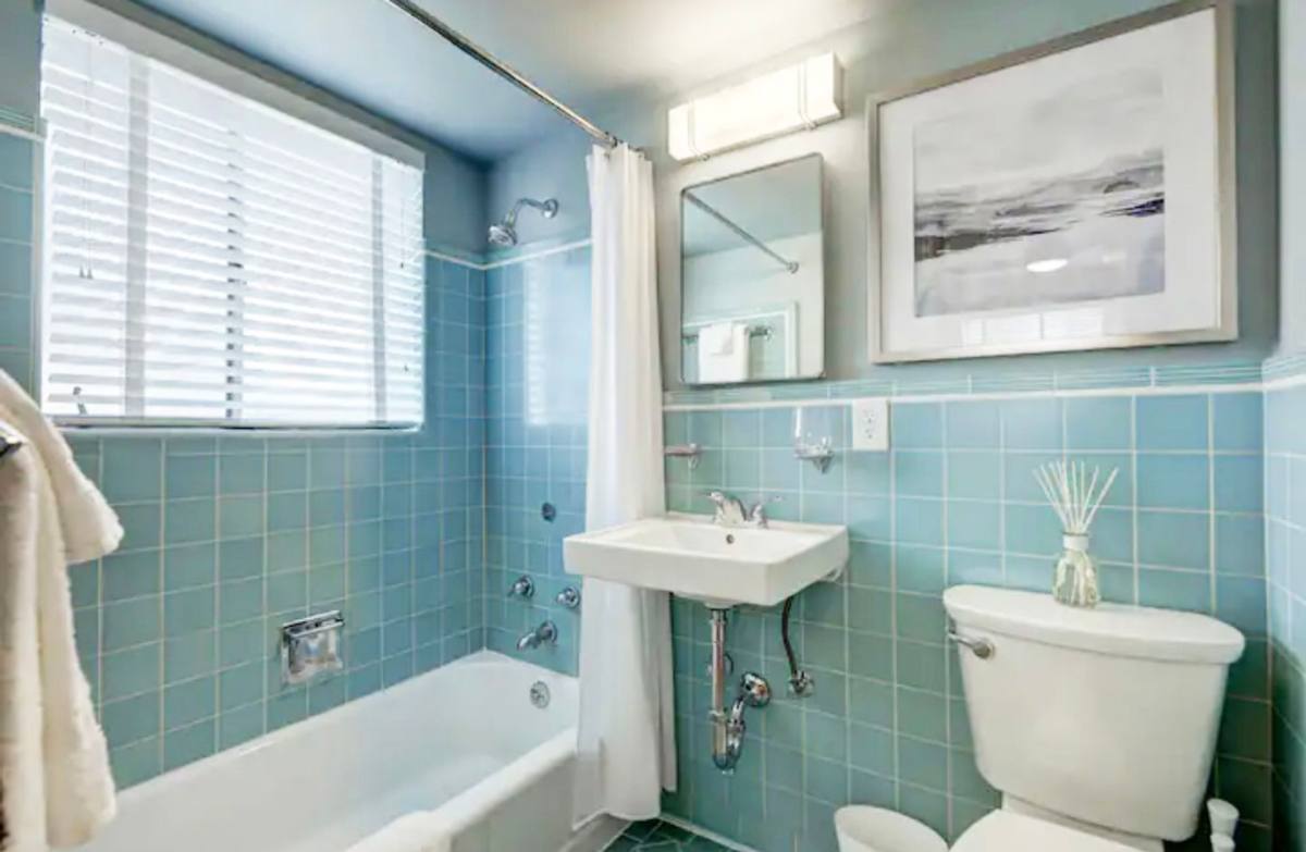 Apartment for rent at 805 S Ogden St, Denver, CO 80209